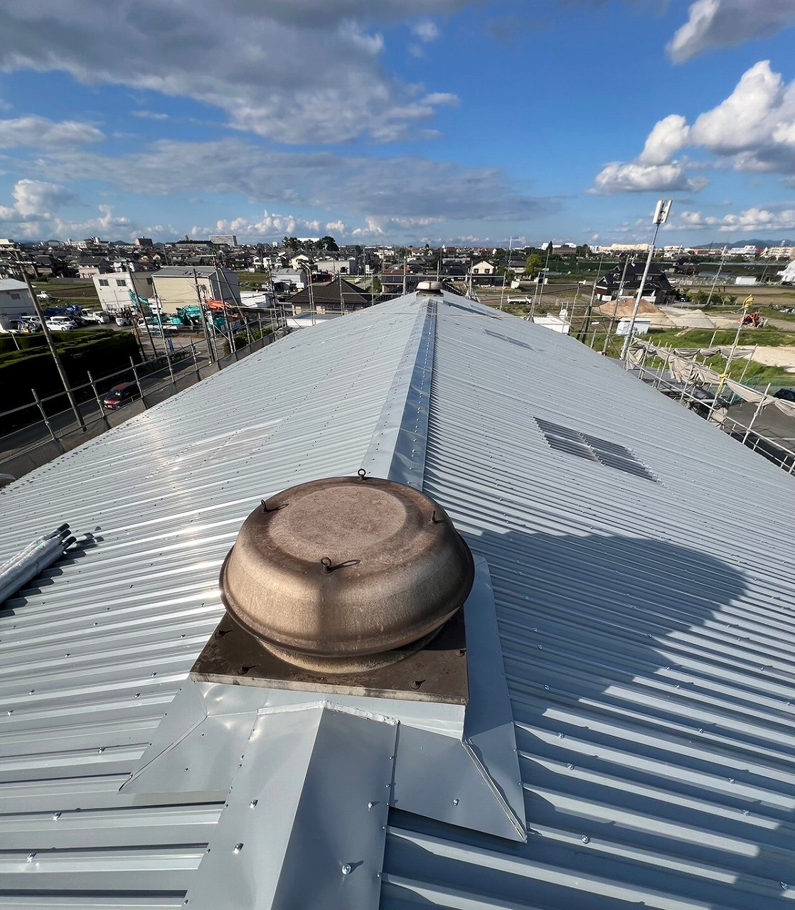 【兵庫県加古川市】K社様　屋根カバー修理・塗装工事